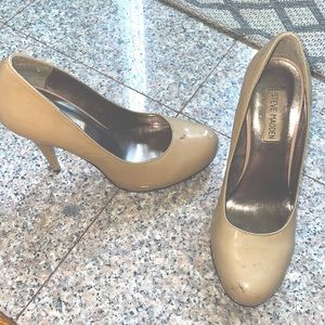 Steve Madden nude heels size 8